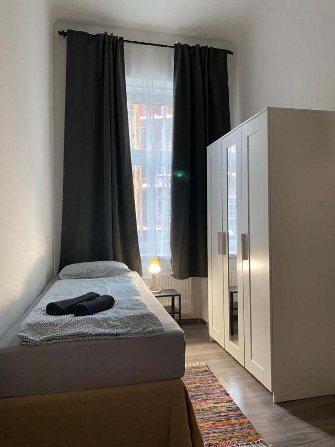 Between Schoenbrunn And Karlsplatz Apartment *